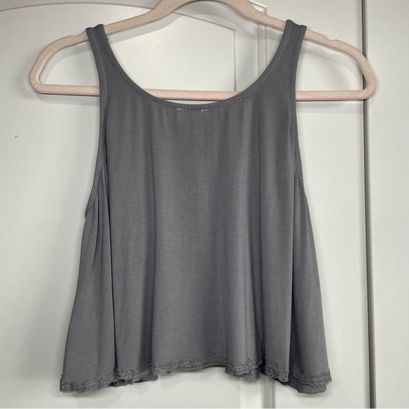 POL Crochet Lace Trim Sleeveless Grey Cropped Top Small - Picture 6 of 9